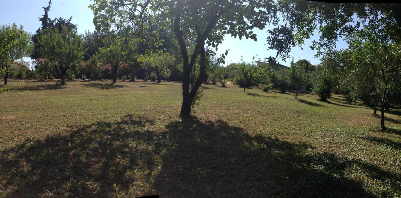 Secluded 1.8 Acre Garden Villa, For Exclusive Use With Stunning Views. Kalandra Exteriör bild