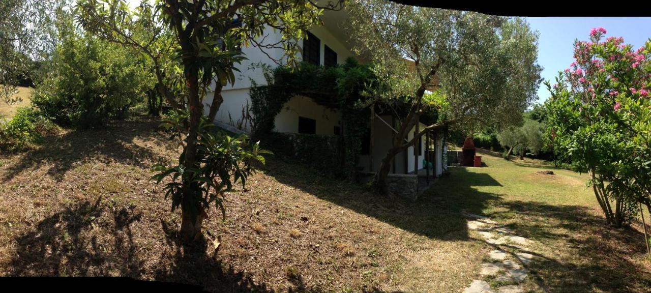 Secluded 1.8 Acre Garden Villa, For Exclusive Use With Stunning Views. Kalandra Exteriör bild